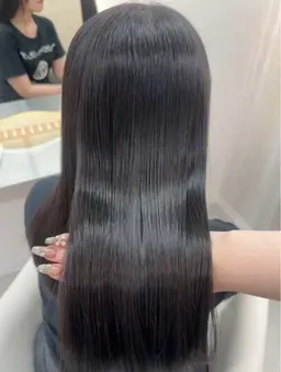 【4月限定🐈‍⬛🎀】コスメ縮毛矯正+髪質によって選べる❣️オージュア4stepトリートメント付き🪄︎︎💫