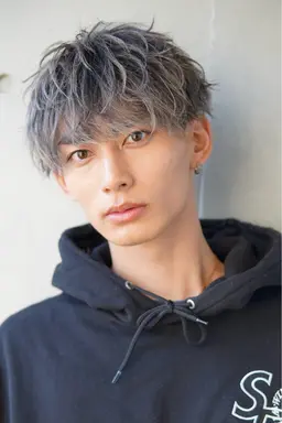 〈平日学生限定クーポン〉　骨格補正似合わせカット✂︎