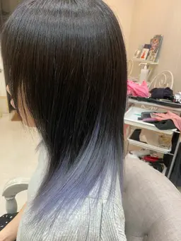 デザインカラー(インナーカラーなどでブリーチを使う場合)＋カラー