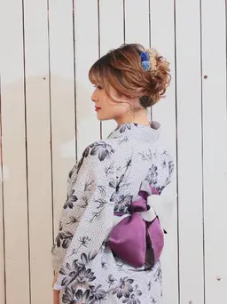 ヘアセット＋浴衣着付け　5000円　電話予約で4800円