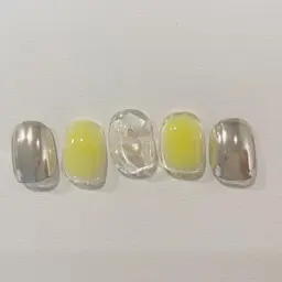 【シンプルデザイン】簡単なデザインネイル（オフ有の場合は＋¥1,100）