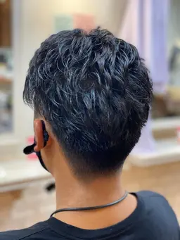 メンズカット3980円⭐️平日13時以降のみの受付「マイクロバブルシャンプー付き」