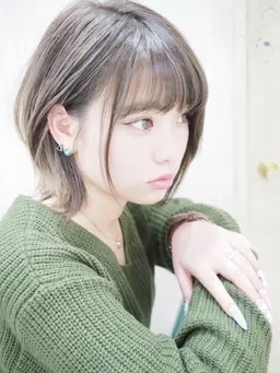 肩上ショートカット+全体染め