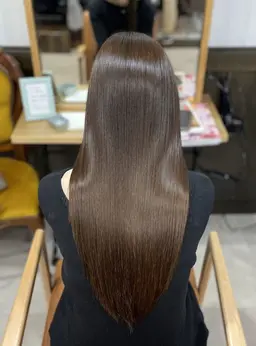 【1度の施術で感動の艶と柔らかさ💫】髪質改善ストレート￥16,800