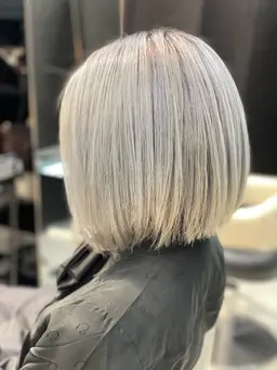 【理想の髪色をお約束します🌈】カット+ブリーチ+カラー+髪質改善美髪TR 再来の方+¥2000