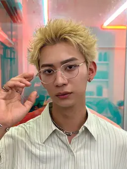 【スパイキーショート限定カットブリーチカラー込】ハイトーンスパイキーショート