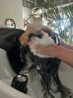 🌼頭皮・ダメージヘア集中ケアメニュー🌼水素トリートメント+meuスパ+シャンプーブロー代込み