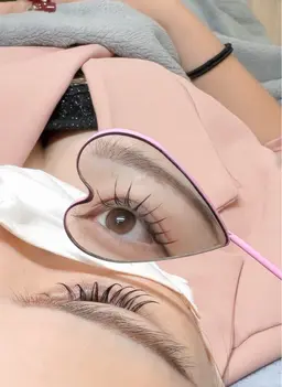 ⭐️1日2名様限定 早い者勝ち⭐️ 束感マツエク120本 +高級コーティング(オフ込み)