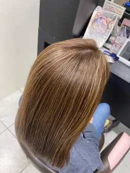 フルカラー(痛みを最大限になくして触りたくなる透明感のあるカラーです。)