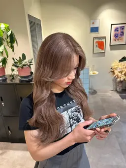 4月限定‼️【ケアブリーチ使用】ブリーチ+カラー(リタッチ可能)シャンプーブロー込み🧴つやつやトリートメント付き✨