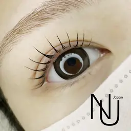 🉐NUNUラッシュリフト/自然と束感まつ毛に！韓国時期まつ毛パーマ・ティント（まつ毛カラーリング込/元祖束感）