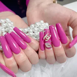 🉐早割り❤️チップ長さ出し🌟ワンカラー/ラメグラデーションコース⭐️ 高級パーツ2本or 10個ストーン