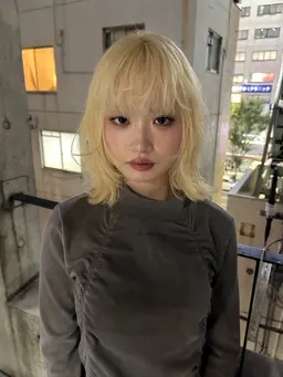 【SNS投稿用📸】レイヤーカット+ブリーチ+カラー+頭皮ケア🫧(撮影出来る方限定‼️)