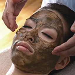 ★劇的変化✨【ハーブピーリング 】しみ、しわ、毛穴、ニキビ跡、たるみ ♦︎ハーブ🌿の力で美肌力アップ⤴️