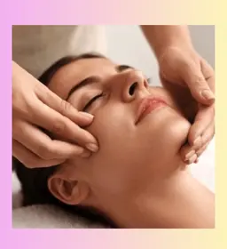 骨格だと諦めないで!お顔の幅、額の丸みに◎小顔コルギ