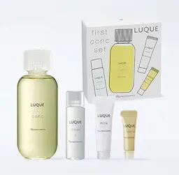 超音波小顔エステに2ヶ月分のふき取り用化粧水と1週間分の保護化粧水+乳液+クリームのファーストセット‼️