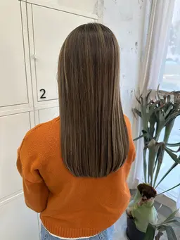 レディース（3cm以上のカット）モデル様💇🏼‍♀️（8:30or17:00​〜​）