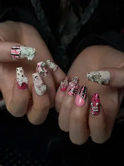 チップ長さだし+スペシャル持ち込みデザイン+アートパーツ付け放題