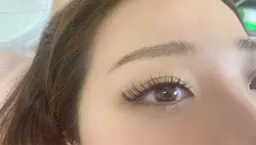 ❤️❤️フラットラッシュ 付け放題❤️❤️、マツエクのオフ➕300、2回以降➕200