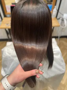 【ミニモ学割】縮毛矯正(ストレートパーマ)+マルチケアトリートメント※平日・土曜19:30 日曜・祝日18:30