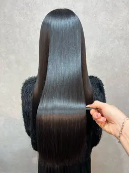 [圧倒艶髪]美髪整形ストレート＋トリートメント✨/表参道/明治神宮前/艶髪/髪質改善/クリスタライジング