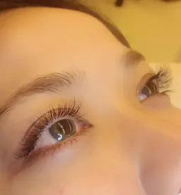 上下まつげ　パリジェンヌラッシュリフトORデザインパーマ