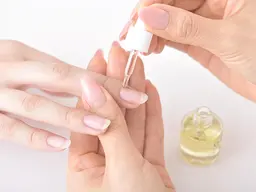 ソフトジェルオフ+ネイルケア