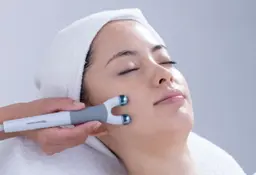 小じわ/ほうれい線/くまなど集中的にケアエステ💆‍♀️