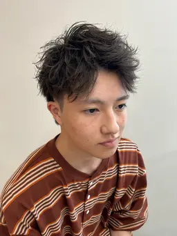 学割メンズカット+メンズカラー(ワンカラー)【千葉駅/スパイキーショート/フェザーショート】