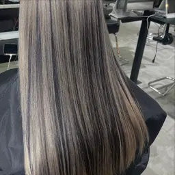 [初回予約!!]［★特殊デザインカラーしたい方★🌠］ブリーチ+カラー(2色以上)+トリートメント