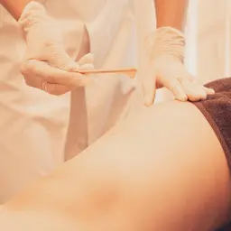 《ワックス脱毛》背中+うなじ¥4400