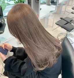 【2.3月限定🧚🏻✨】1回ブリーチ+透明感カラー+内部補修トリートメント👱🏻‍♀️💖