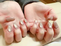 マグネットネイル2色OK!ケア付き（オフあり）5週間以内に再来店でオフが無料になります（マグネットフレンチできまん）