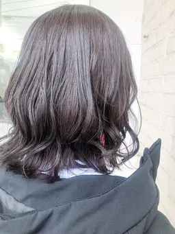 学割U24‼️レディース限定👩🏻 カット+艶トリートメント✂︎✨