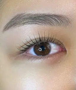 !大人気!💗ダメージさせない!パリジェンヌorまつ毛パーマ!