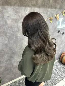 [レディース/ミニモ]似合わせ診断+ブリーチ+高発色トレンドカラー+ブロー[ミルクティー/グレージュ/ピンクベージュ]