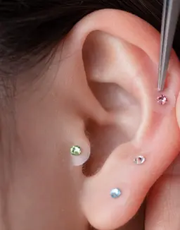 耳ツボジュエリー付け放題⭐モニター様（ジュエリー無も可能）