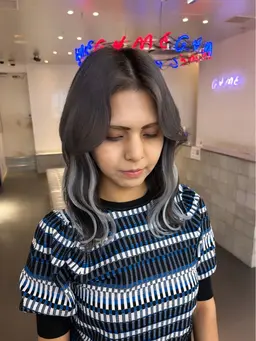 ポイントエクステ1本¥330~(メンテナンスカット無料) ⚠️料金は本数によって異なります