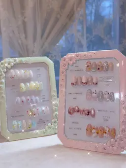 🌸春の押し花定額アート🌸火・木・日曜日オフ込み¥6300〜¥10500🌷お花がなくなり次第終了とさせていただきます