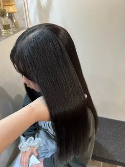 【落とせる黒🖤✨】 黒染めカラー＋トリートメント