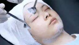 人気NO1正規導入店/韓国人気美容/ツヤ美白ララピール￥9200