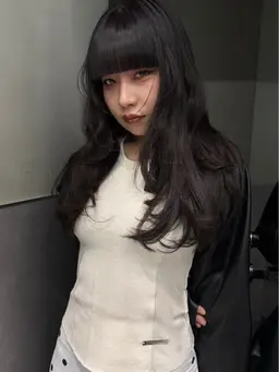 【U25】🥀レイヤーカット🥀＋サロントリートメント(ALBUM来店履歴のない方限定)