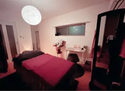 女性 ヘッドスパ＋デコルテ首肩裏＋バストケア30分