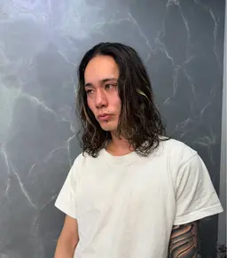 【再来限定】メンズカット+ハイライト+特殊パーマ¥10,500