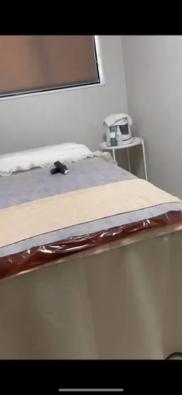 リンパマッサージ