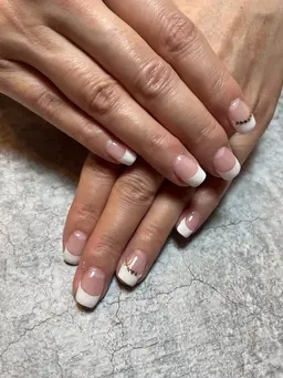 フレンチネイル💜オフあり🖐🏻