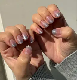 【練習モデルハンド🖐️オフ無し】🤍ワンカラーorラメグラ