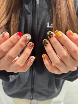 デザインし放題🎀🪽持ち込みOK⚠️デザインによって料金変更あり👍🏻(＋料金でオフもできます)