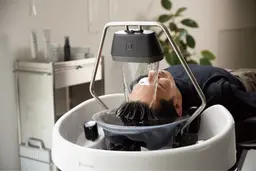 メンズカット＋平巻きパーマ＋頭浸浴