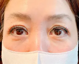 平日限定⭐︎ブラックフィルムカラー付き《上》アイリッドアップパーマ⚠️高校生以下、ご利用不可🙇♀️ ※詳細確認下さい